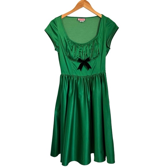 Pinup Couture Evelyn Satin Rockabilly Dress Sz Small Emerald Green Short Sleeve - Picture 1 of 8